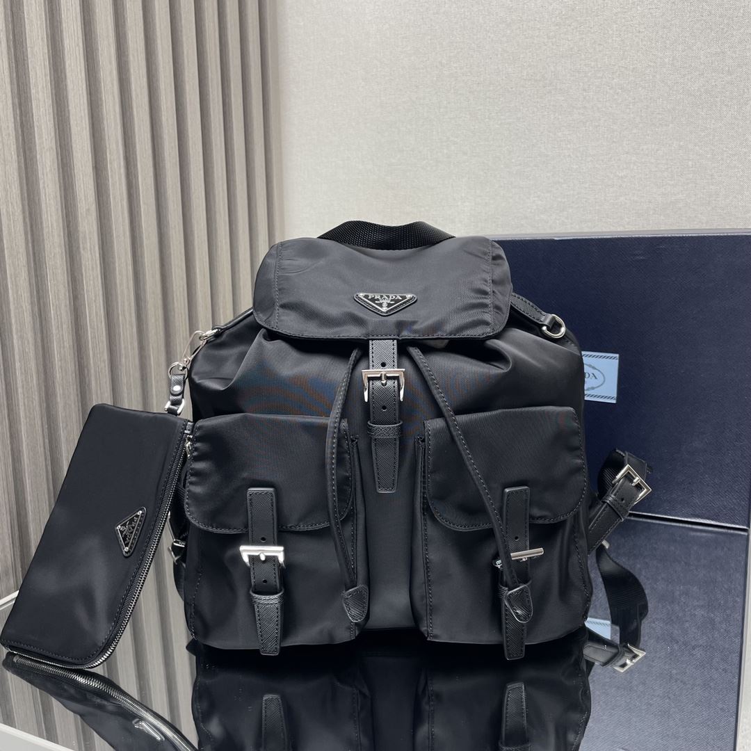 Pra*a backpacks